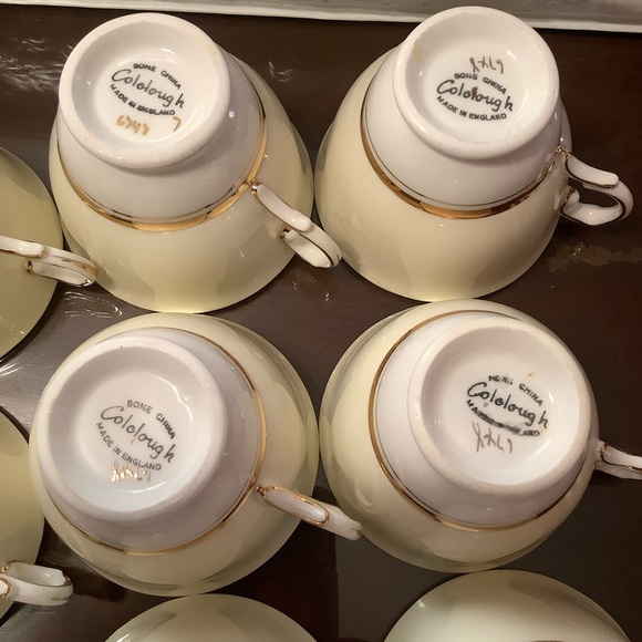 Colclough Bone China Tea Cups Lot of 11-Comes in Quilted Case - Picture 4 of 12